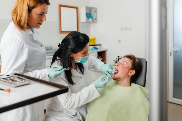 Best Cracked Tooth Emergency Dentist  in Broadway, VA